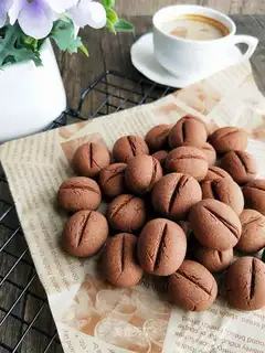 Coffee-bean cookies
