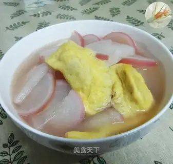 Egg dumpling radish soup