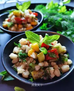 Five-coloured wheat salad