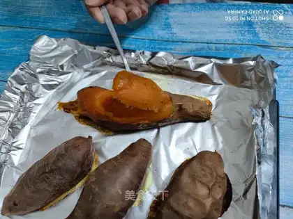 Roast potatoes