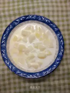 Milk apple soup