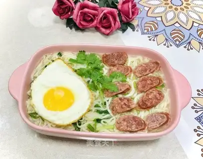 Weenie egg noodles