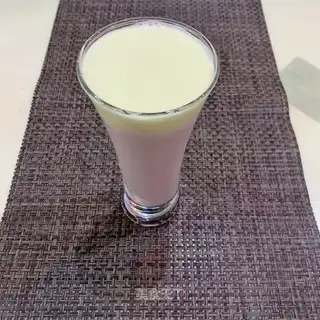 Strawberry shake cap