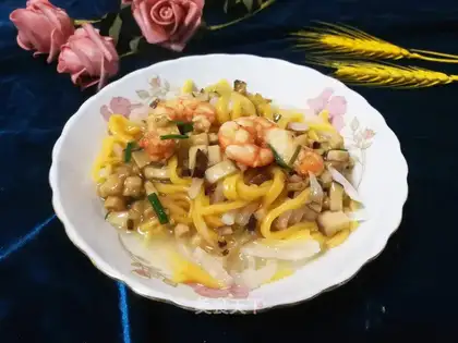 Pumpkin noodles for mushroom shrimp