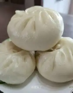 A white radish egg bag