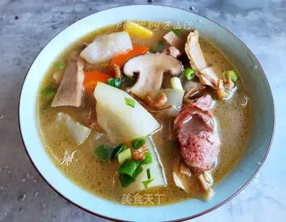 Seameat melon soup