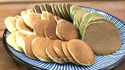 Double-coloured waffles
