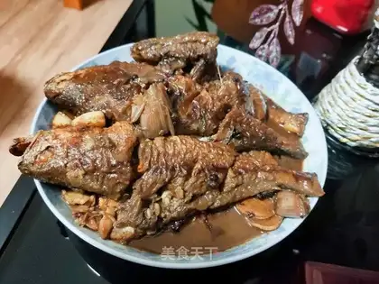Red-burned mackerel