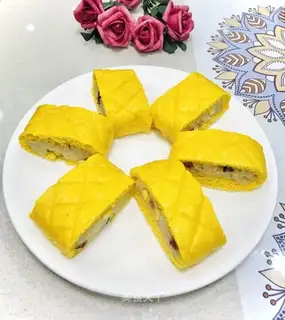 Pumpkin rolls