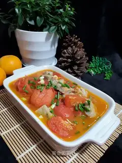 Fish cake and tomato