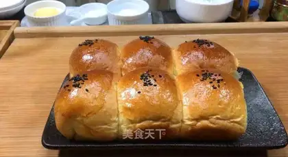 Cream buns