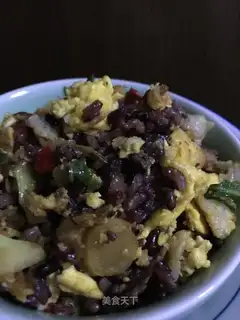 Goose eggs for three colours of rice