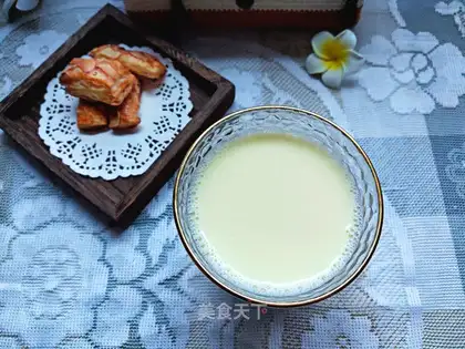Milky corn juice