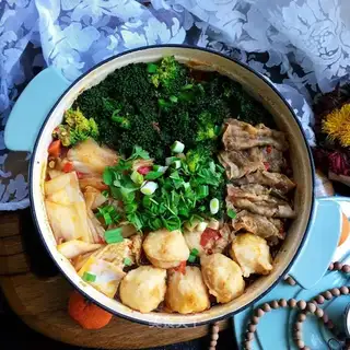 Beef burrito broccoli