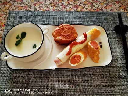 Ham egg rolls