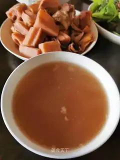 Lian's ink poach soup