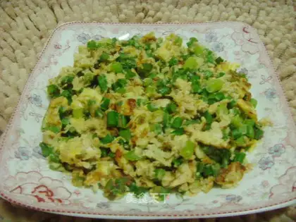 stir-fried shrimp paste with garlic and egg