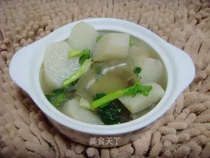 Stewed vermicelli with yam