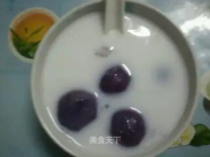 Sago purple potato meatballs