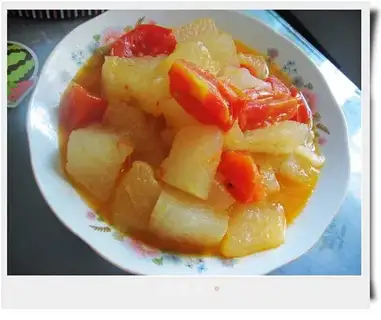 Tomato and white gourd
