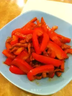 Shredded pork with sweet pepper