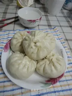 Kohlrabi steamed buns