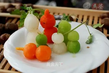 three-colored gourd