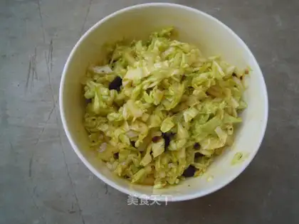 Crispy shredded cabbage