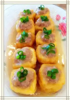 Steamed meat with gluten