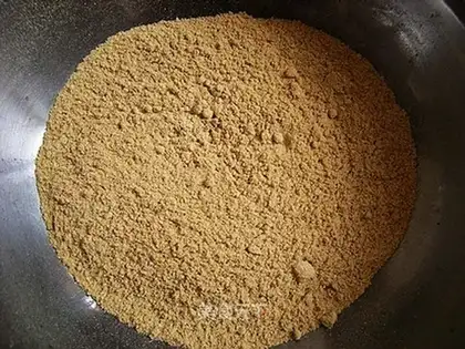 Homemade ginger powder