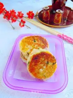 Xiangnuo pickled mustard potato cake