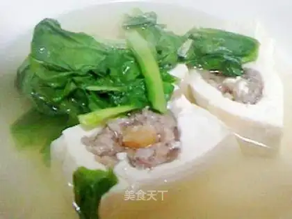 Stewed stuffed tofu with bone soup