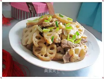 Lotus root slices