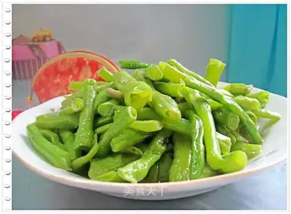 stir-fried cowpea