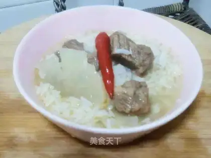Beef and radish soup in rice