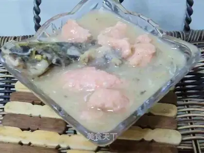 Yellow bone blanched coral in Huaishan