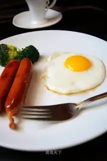 Fry soft boiled eggs