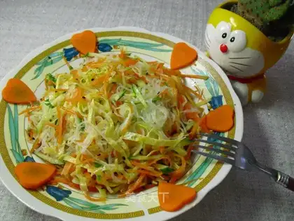 Colored silk salad