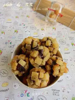 Golden crispy bean paste