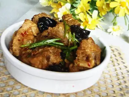 Sauce pork ribs