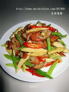 Braised pork sausage with tofu