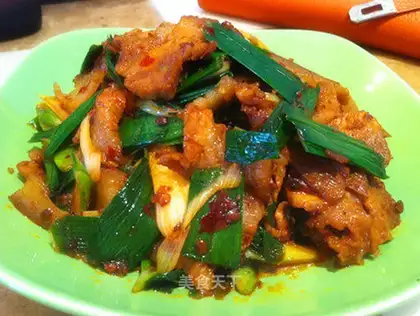 Twice-cooked pork with garlic sprouts