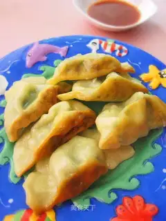 Jiaozi dumplings