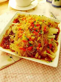 Steamed cabbage with garlic vermicelli