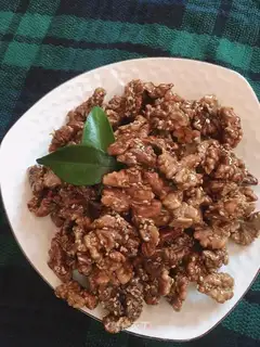 Amber walnuts