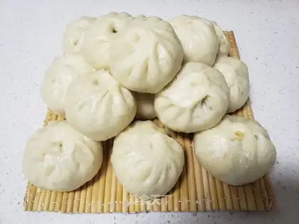 Piggy buns