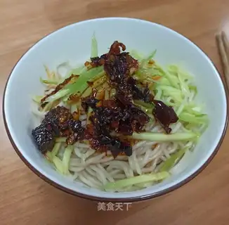 Beef sauce noodles