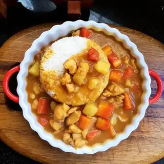 curry chicken curry, potatoes and rice