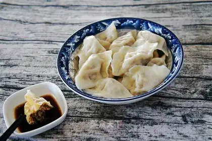 Sour pork dumplings