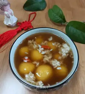 Red sugar, sweet potato balls